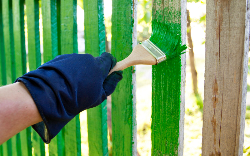 exterior fence painting